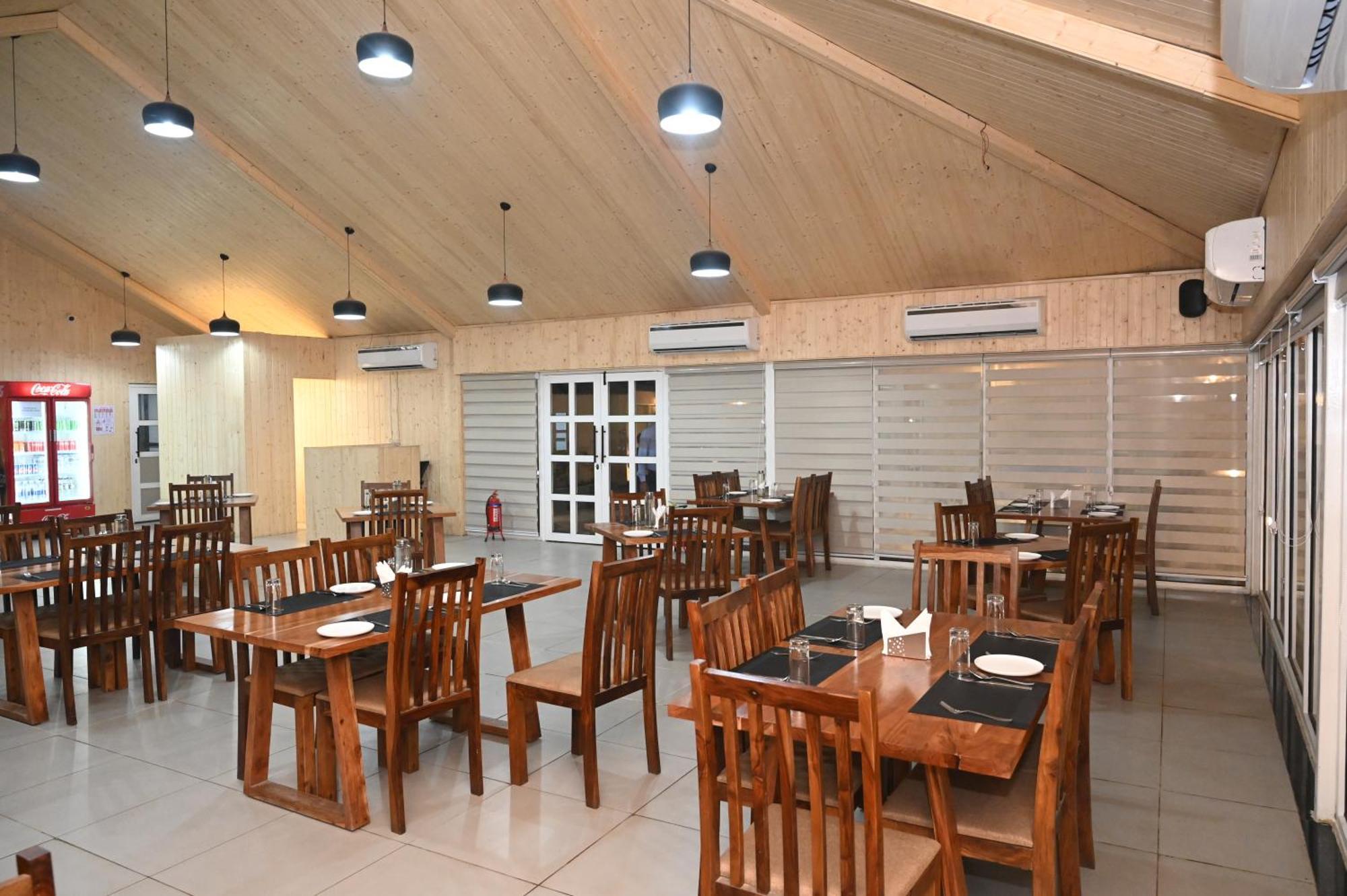 Praveg Tent Saryu 5* Ayodhya