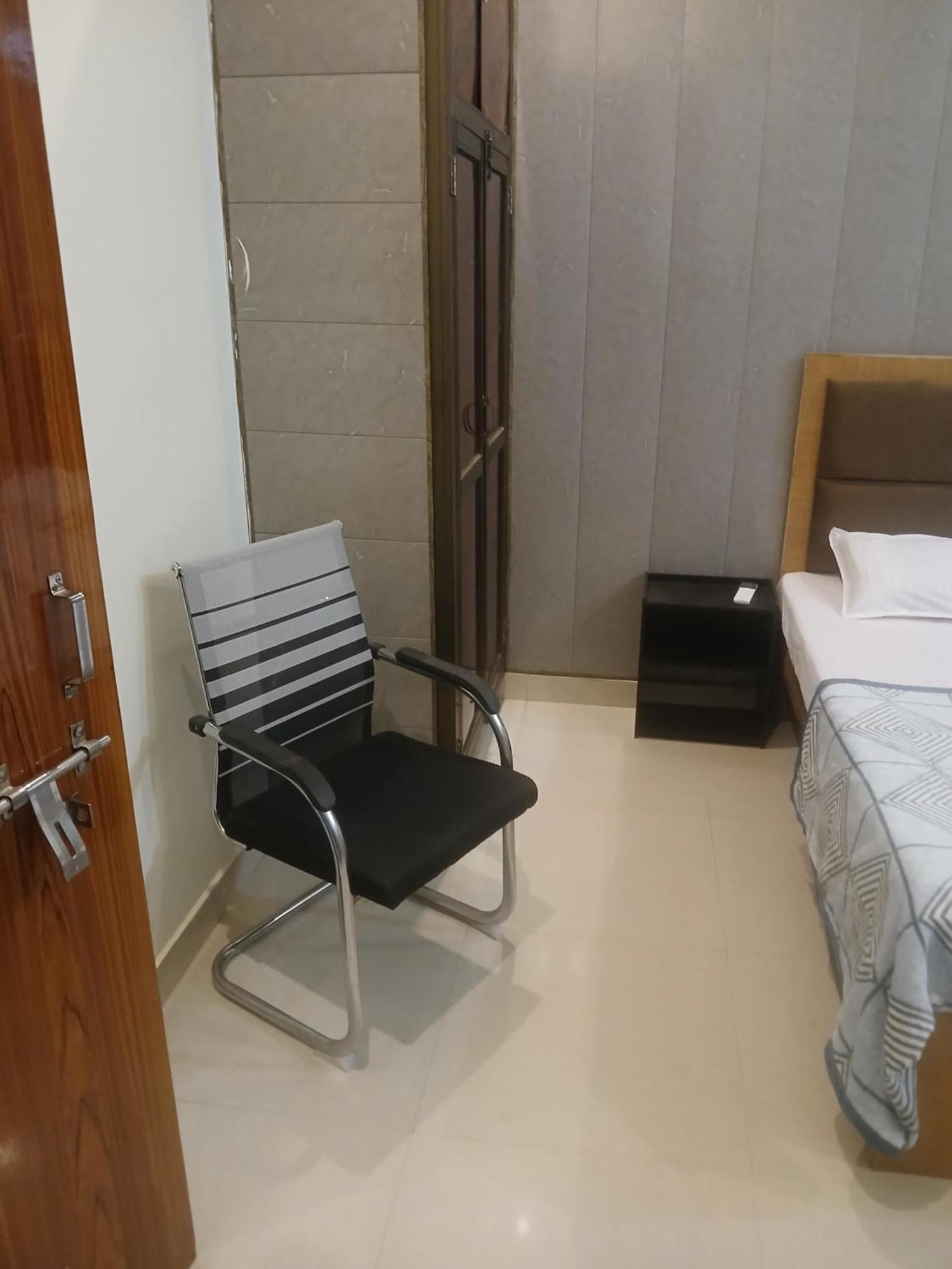 Raj Sadan Homestay Ayodhya